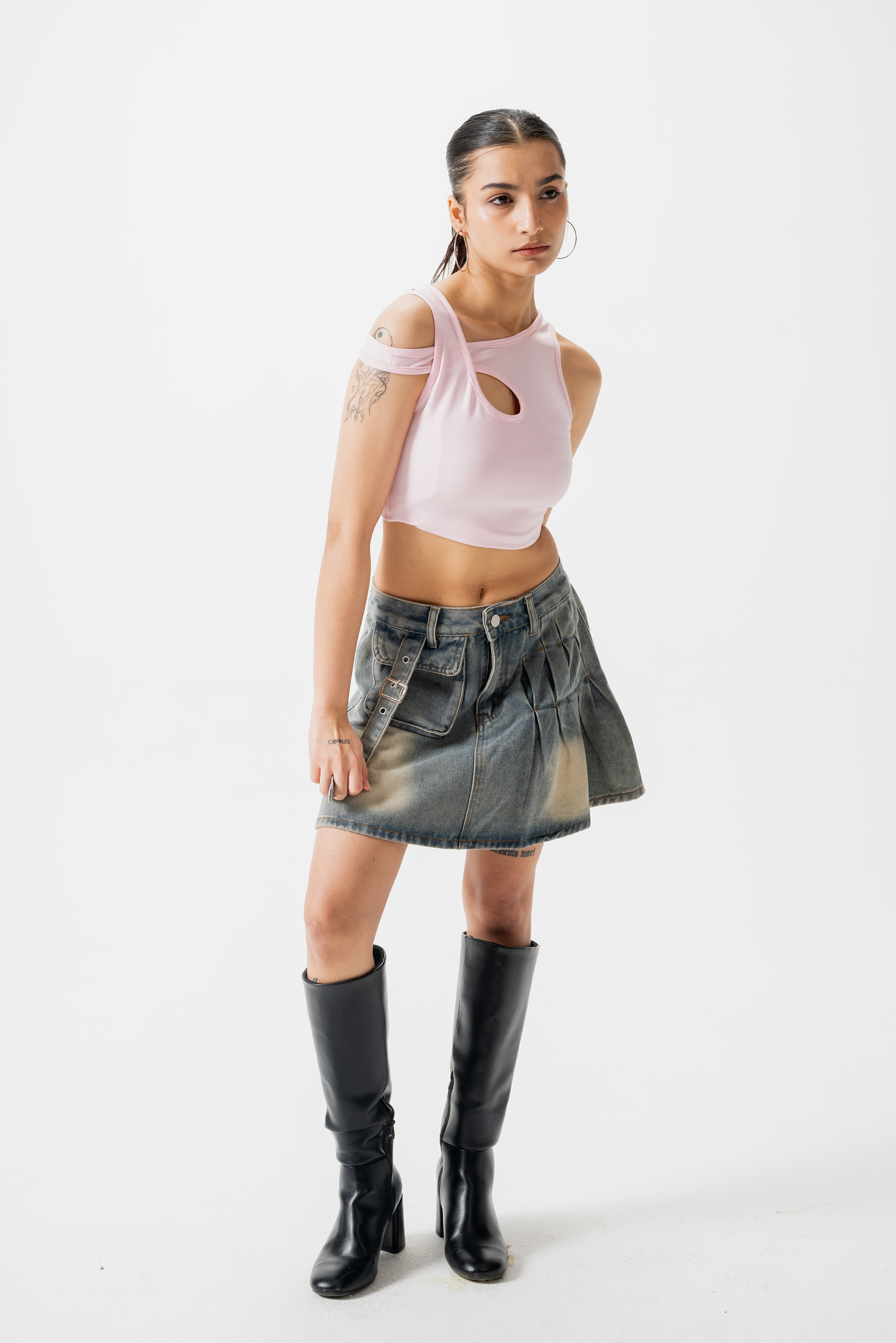 ASYMMETRIC BLOOM Crop Top